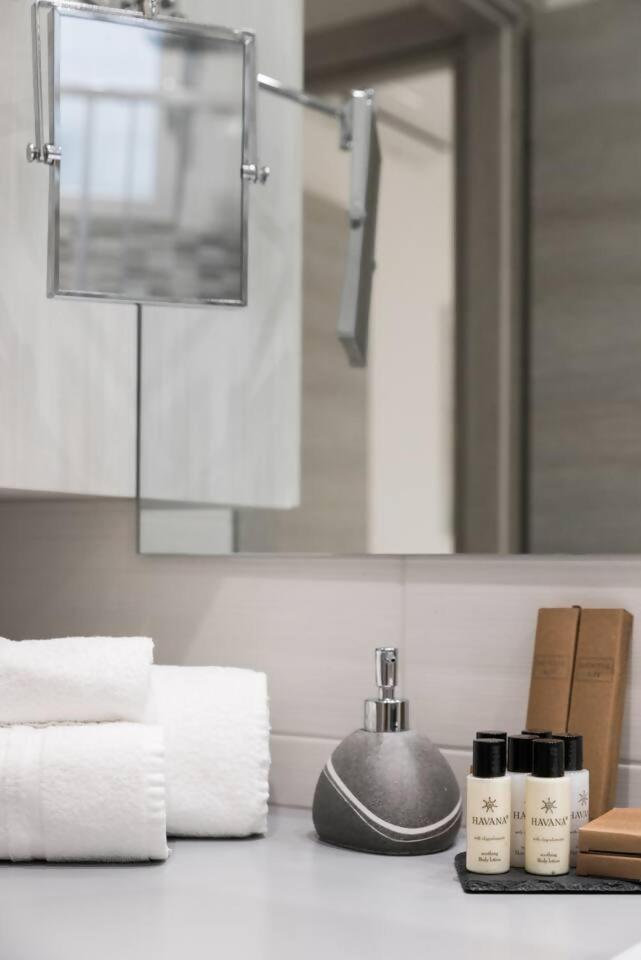 Romeeyes2020 Apartment Luaran gambar