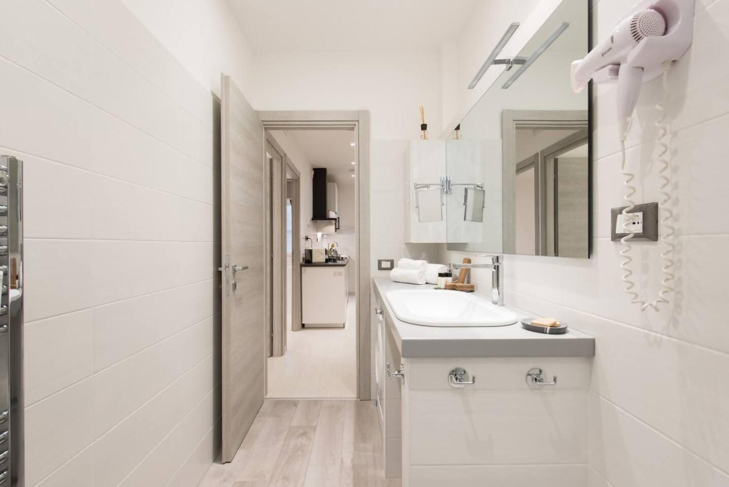 Romeeyes2020 Apartment Luaran gambar