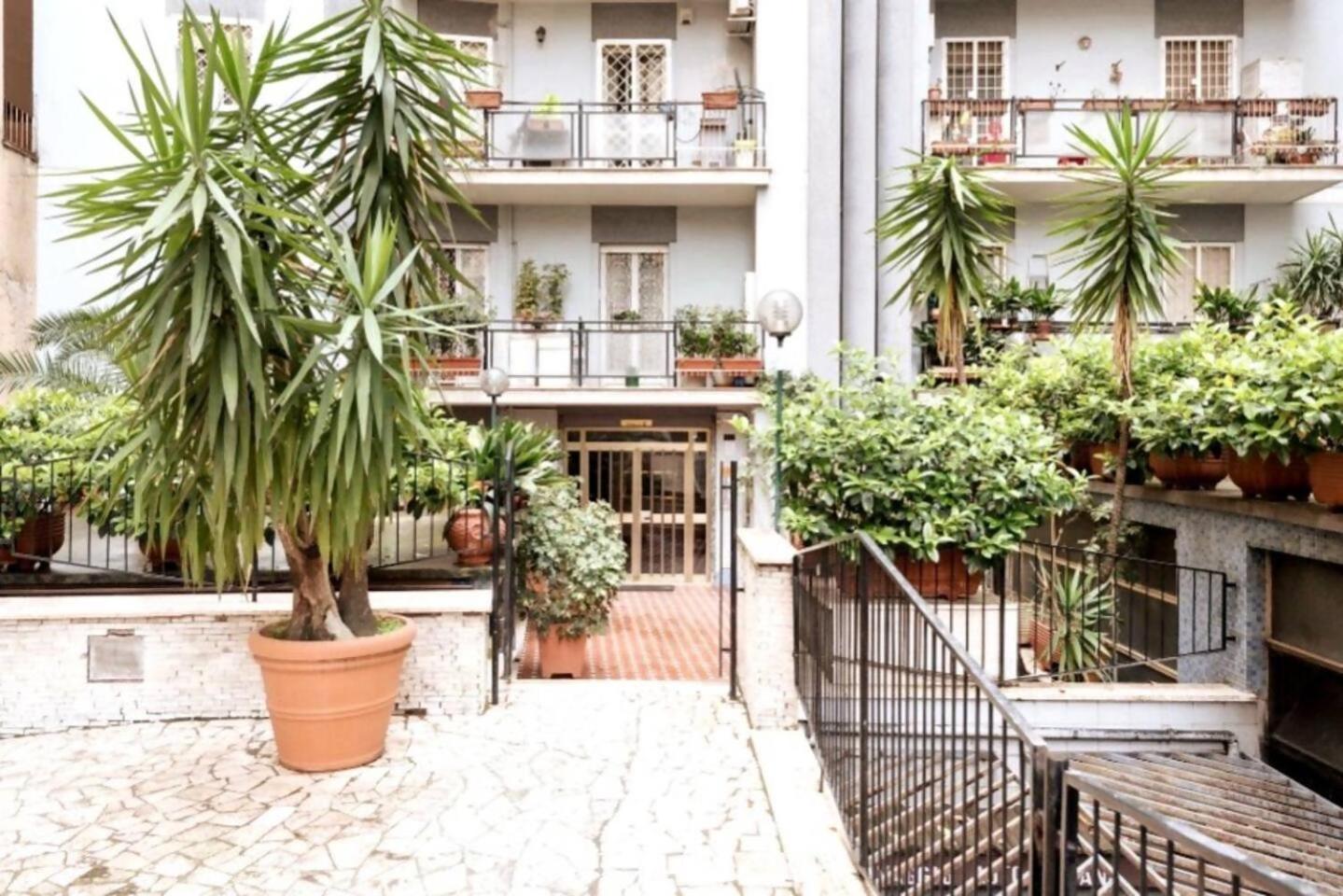 Romeeyes2020 Apartment Luaran gambar